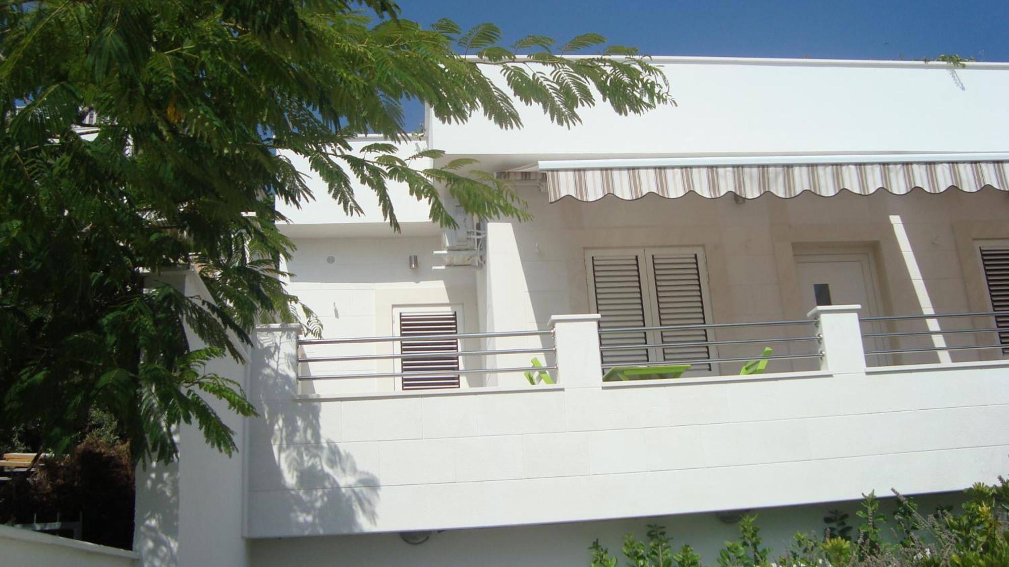 Apartments Niana With Heated Seawater Swimingpool Donji Okrug  Ngoại thất bức ảnh