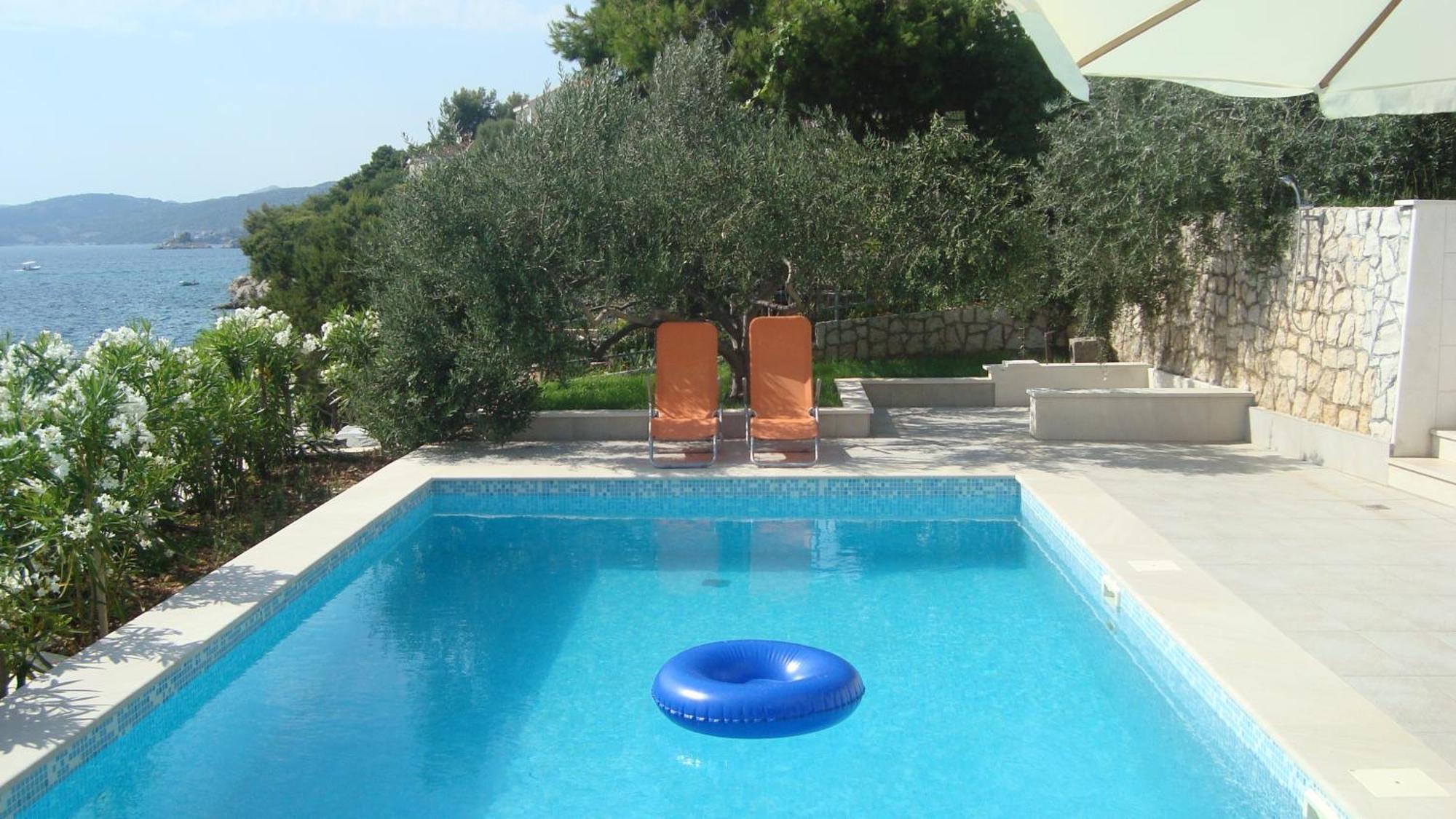 Apartments Niana With Heated Seawater Swimingpool Donji Okrug  Ngoại thất bức ảnh