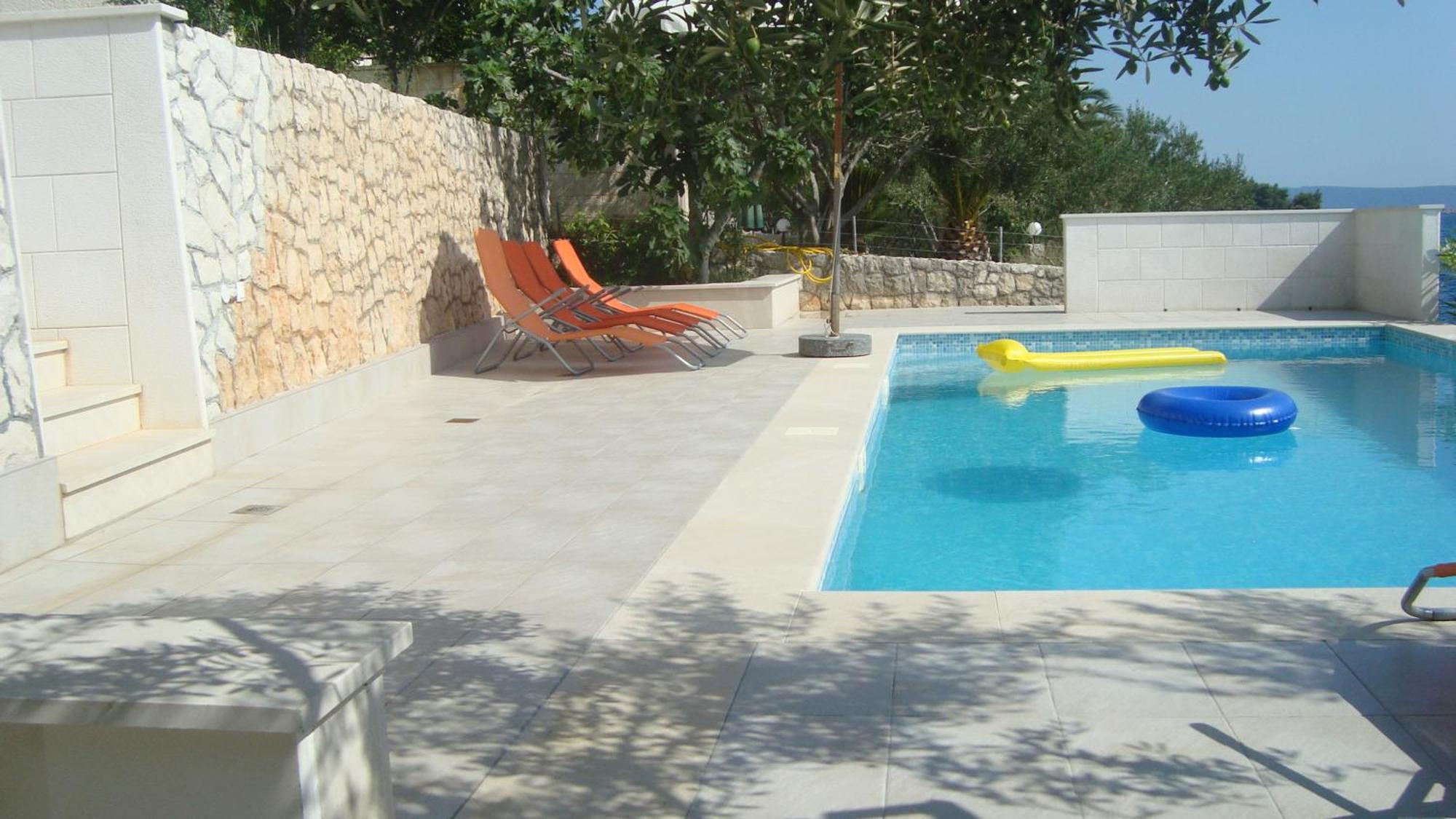 Apartments Niana With Heated Seawater Swimingpool Donji Okrug  Ngoại thất bức ảnh